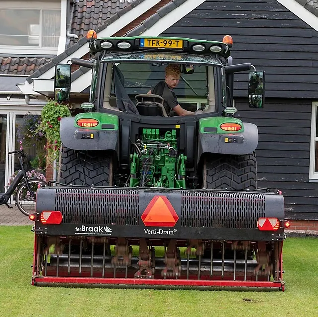 [vacature allround medewerker en machinist trekker en minikraan]